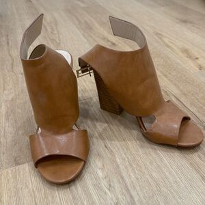 Elegant Tan Women's block heels size 8